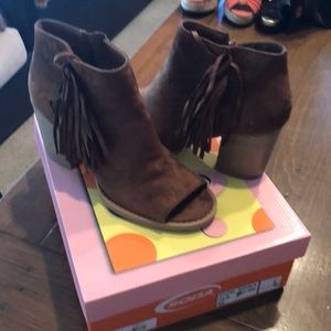 Soda sued booties